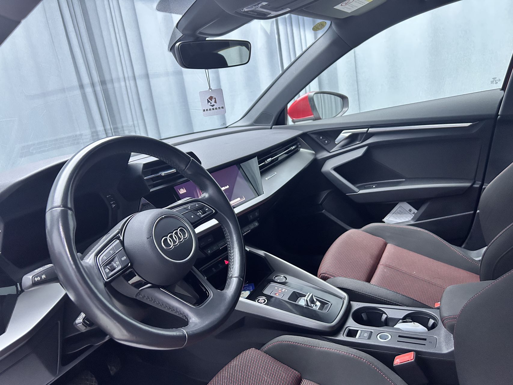 奥迪 2022款 A3L Limousine 1.4TFSI 35TFSI 进取运动型