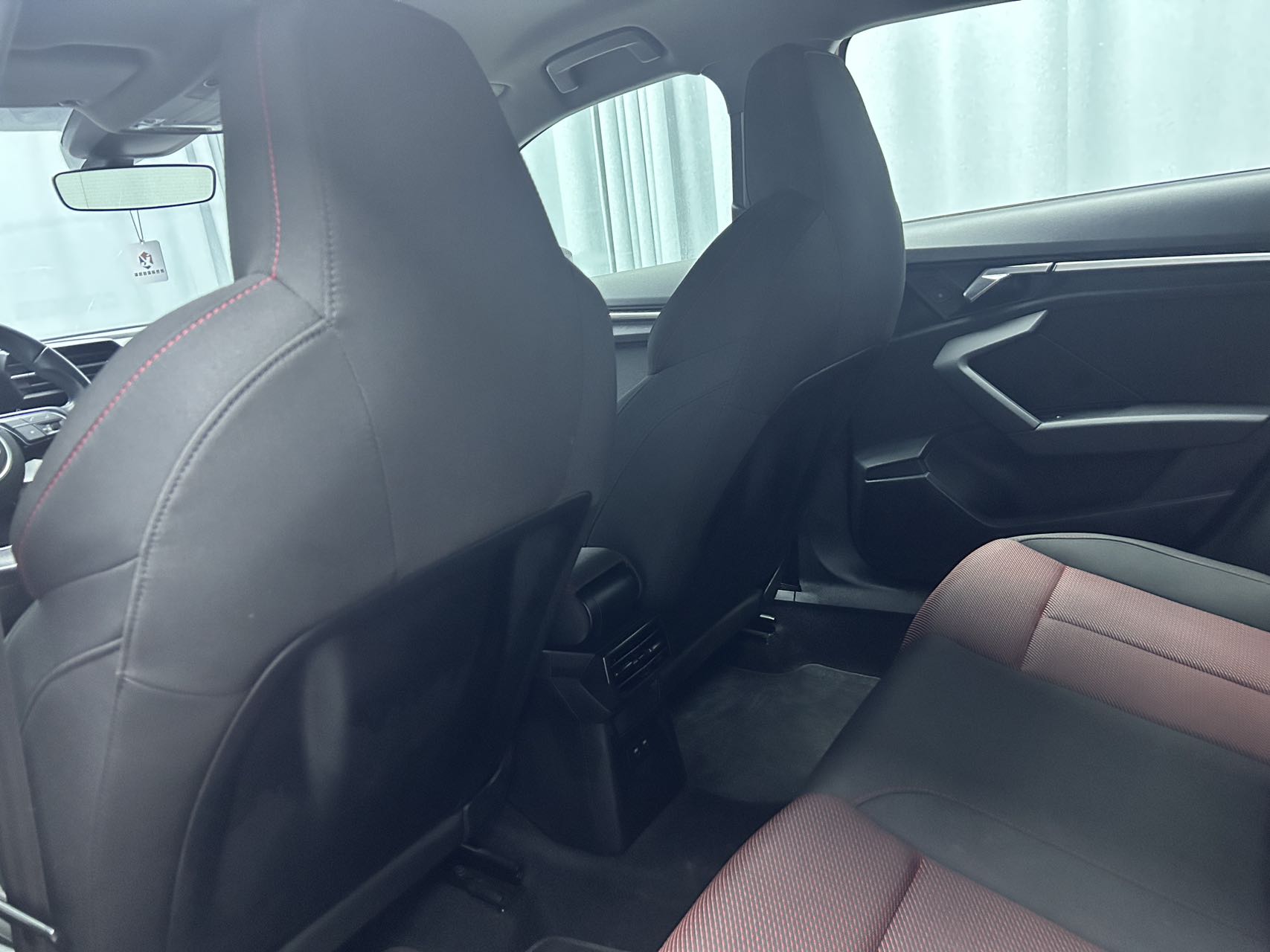 奥迪 2022款 A3L Limousine 1.4TFSI 35TFSI 进取运动型