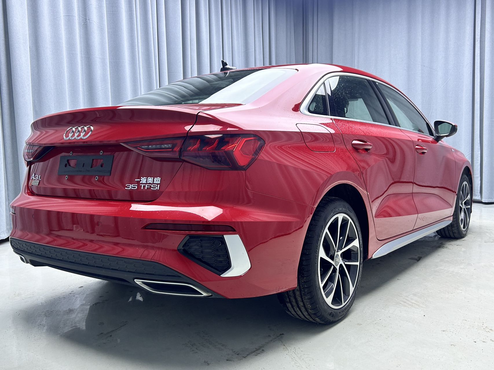 奥迪 2022款 A3L Limousine 1.4TFSI 35TFSI 进取运动型