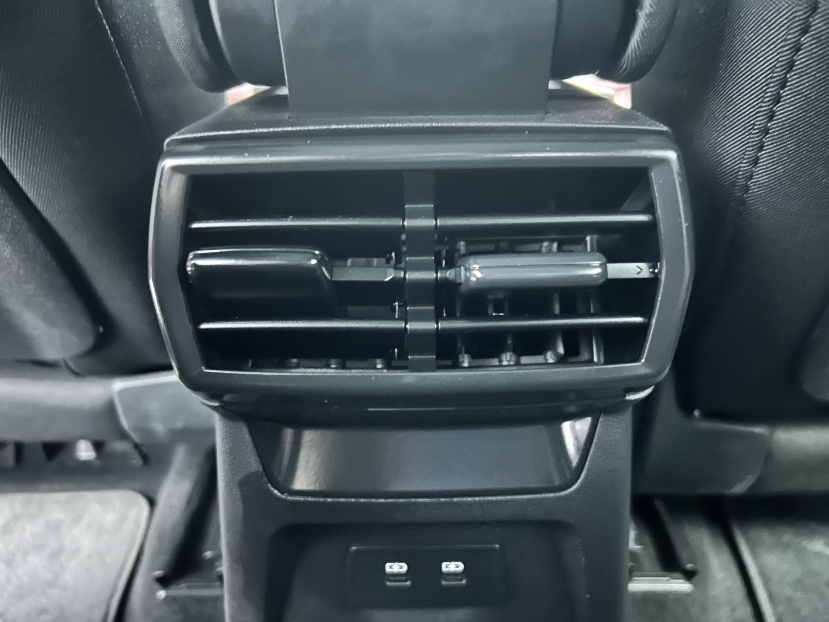 奥迪 2022款 A3L Limousine 1.4TFSI 35TFSI 进取运动型