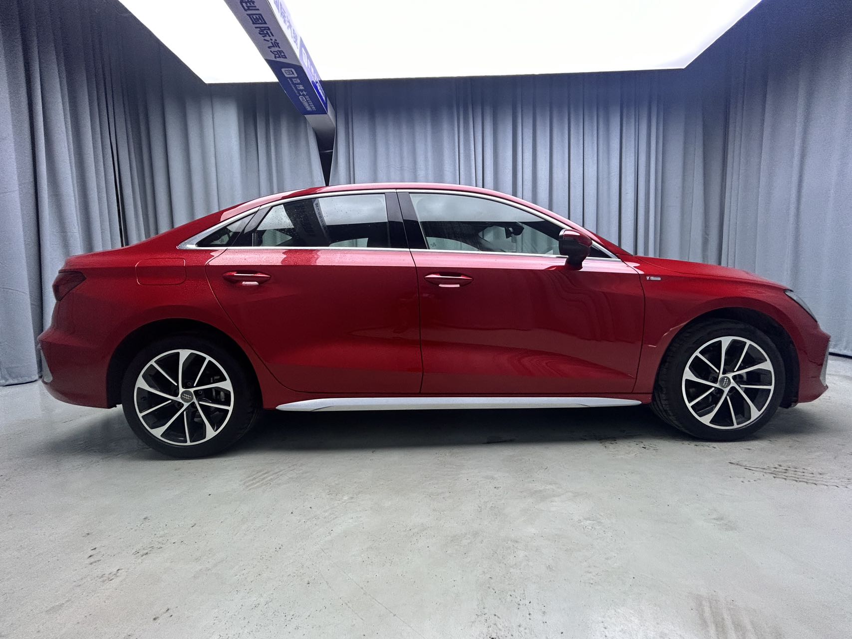 奥迪 2022款 A3L Limousine 1.4TFSI 35TFSI 进取运动型