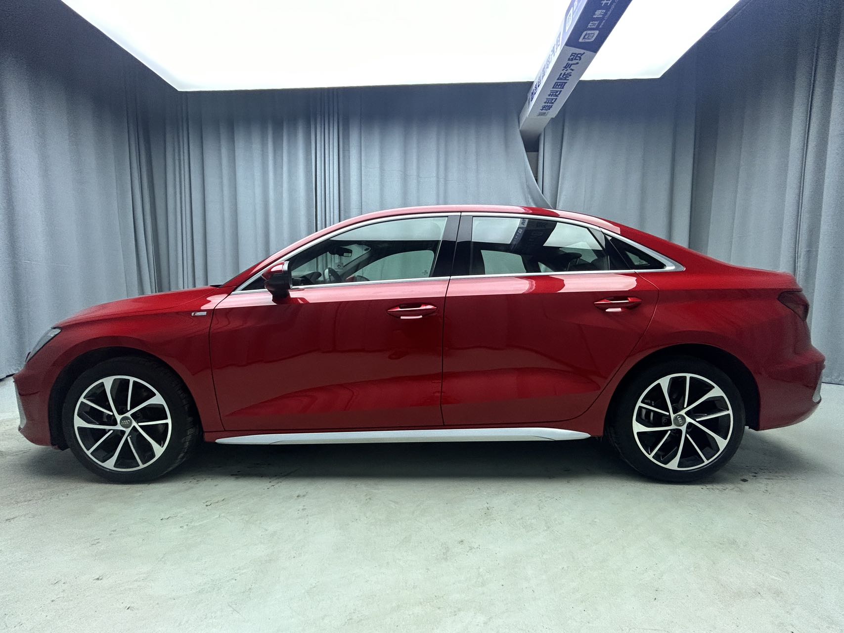 奥迪 2022款 A3L Limousine 1.4TFSI 35TFSI 进取运动型