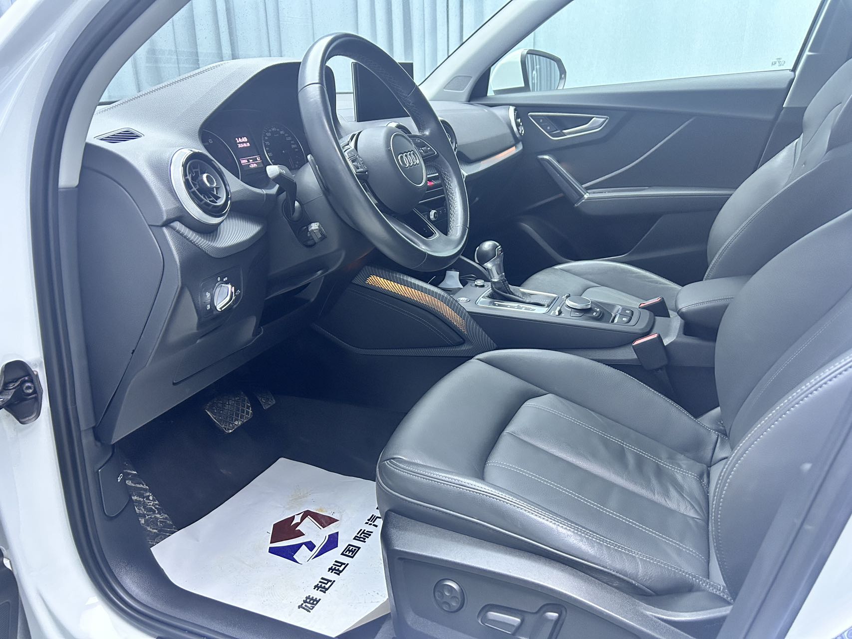 2022款 奥迪 Q2L 1.4TFSI 35TFSI 时尚致雅型