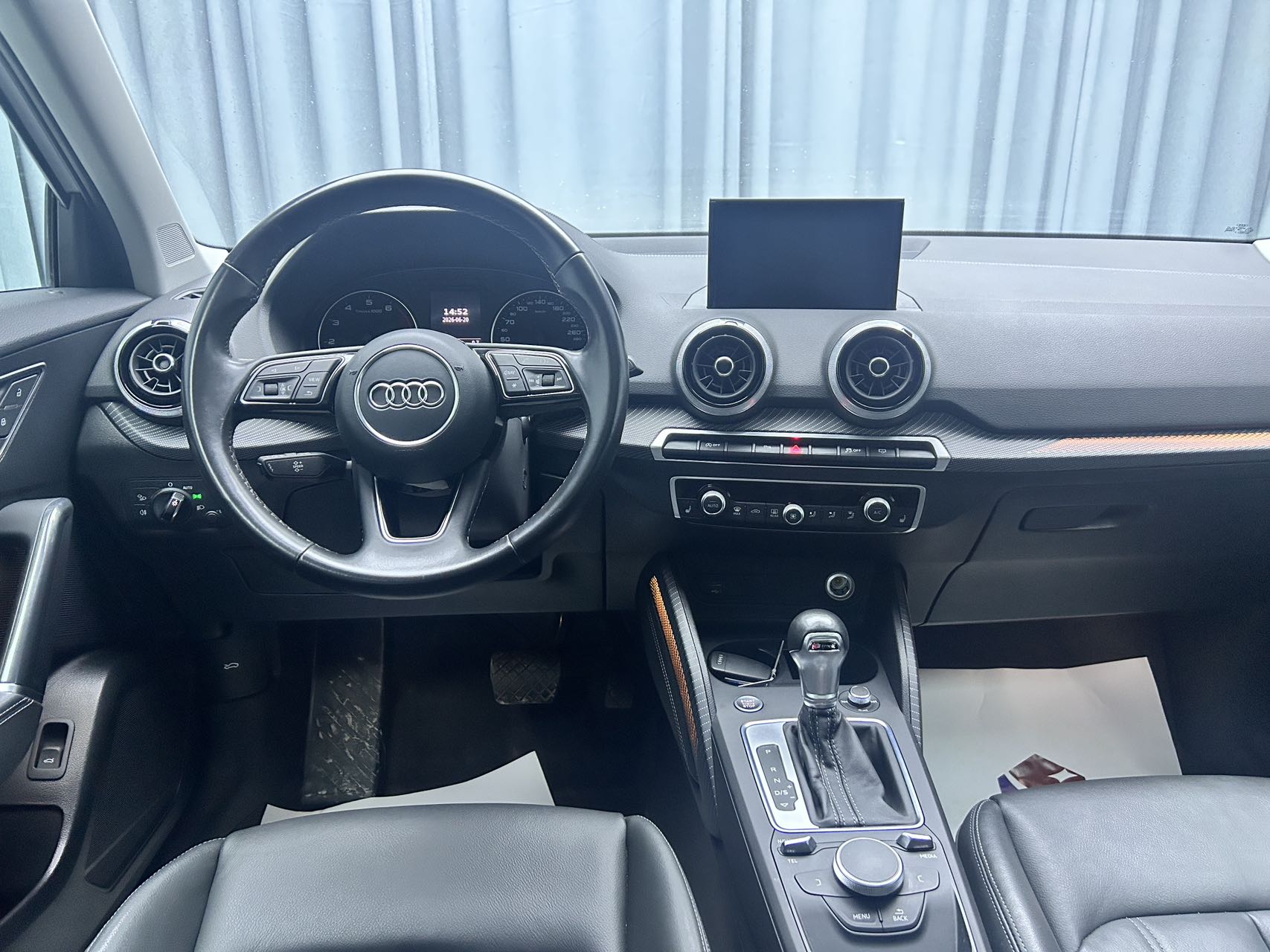 2022款 奥迪 Q2L 1.4TFSI 35TFSI 时尚致雅型