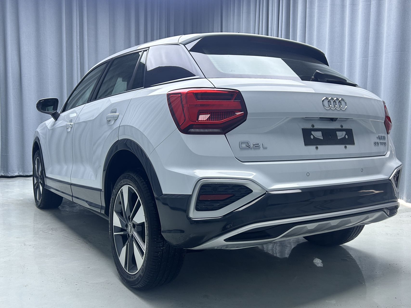 2022款 奥迪 Q2L 1.4TFSI 35TFSI 时尚致雅型