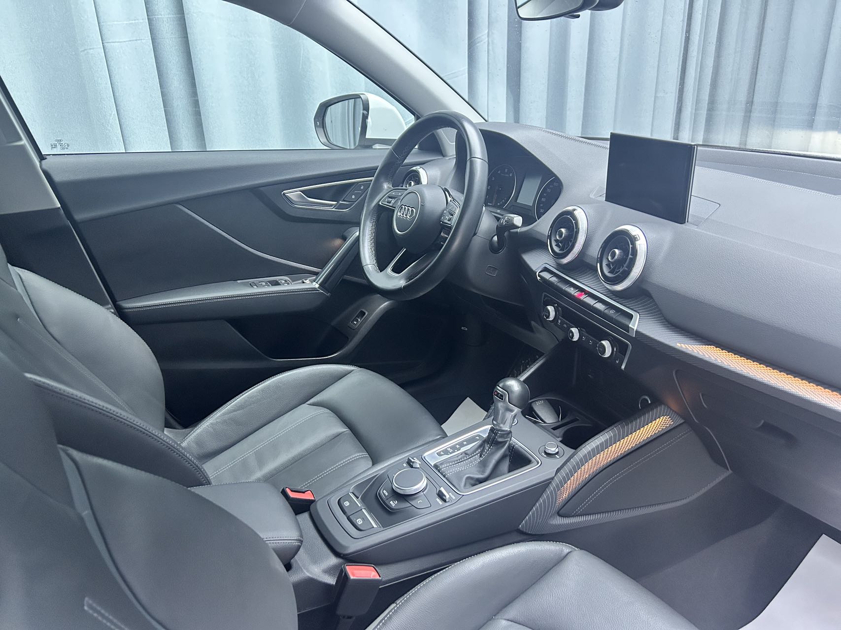 2022款 奥迪 Q2L 1.4TFSI 35TFSI 时尚致雅型