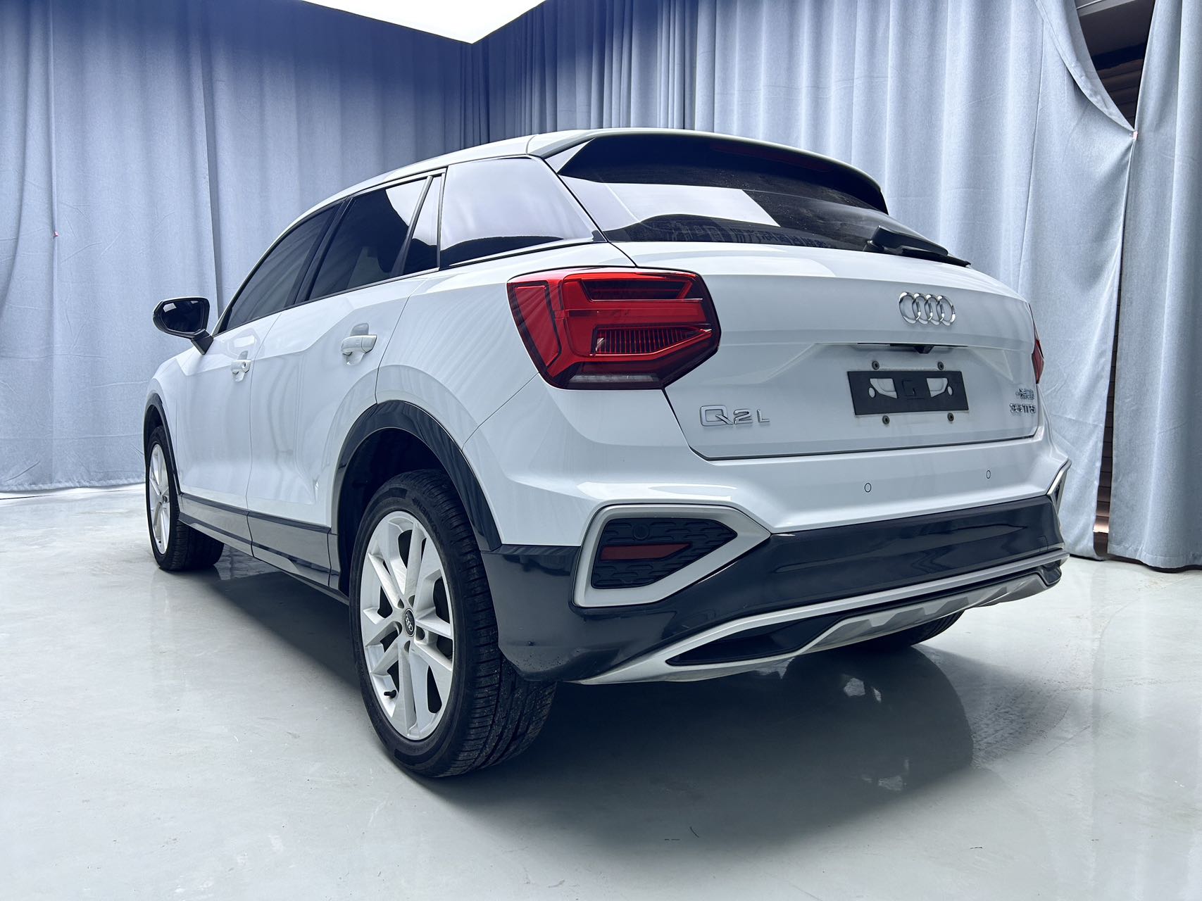 2022款 奥迪 Q2L 35 TFSI 豪华致雅