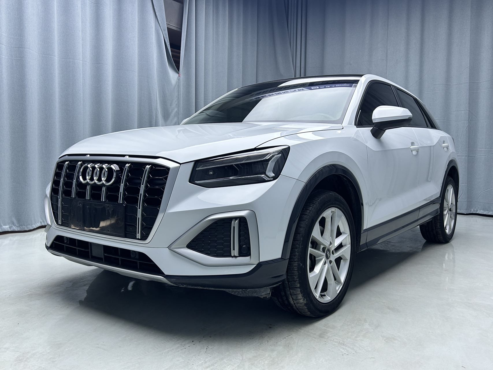 2022款 奥迪 Q2L 35 TFSI 豪华致雅